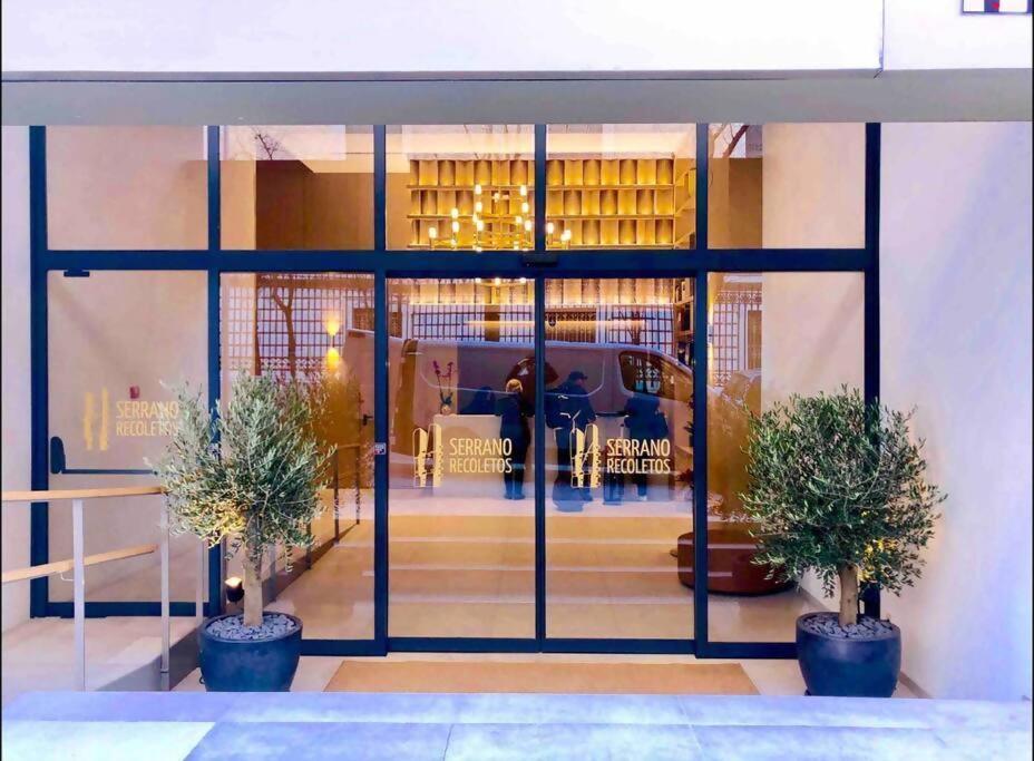 New Apt In The Heart Of Madrid Bagian luar foto