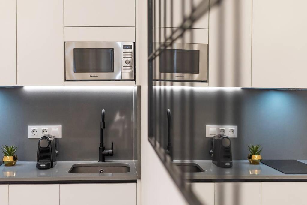 New Apt In The Heart Of Madrid Bagian luar foto