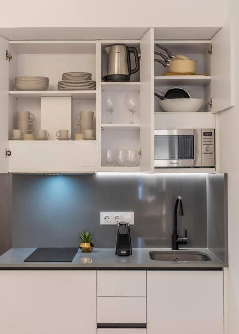 New Apt In The Heart Of Madrid Bagian luar foto