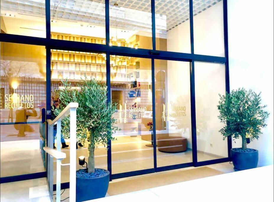 New Apt In The Heart Of Madrid Bagian luar foto