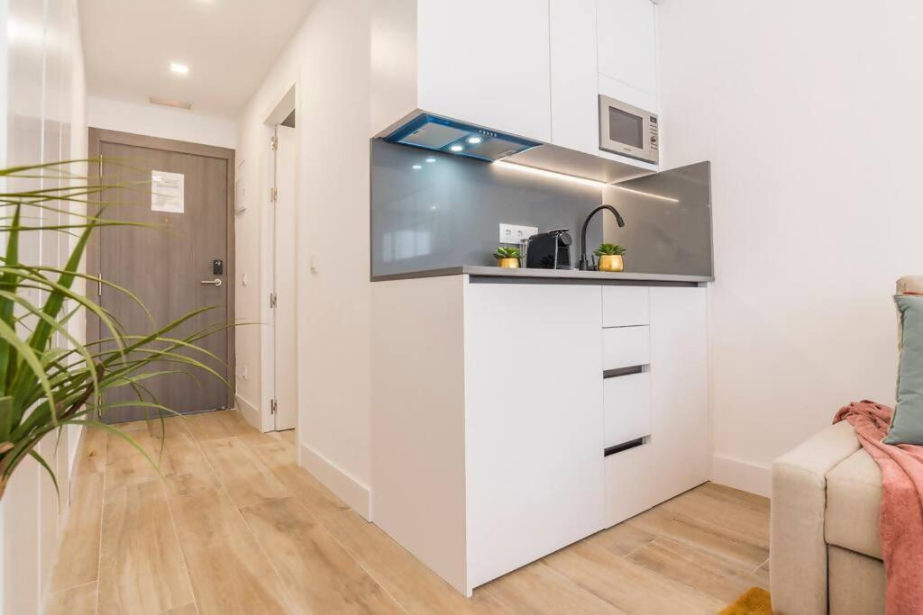 New Apt In The Heart Of Madrid Bagian luar foto